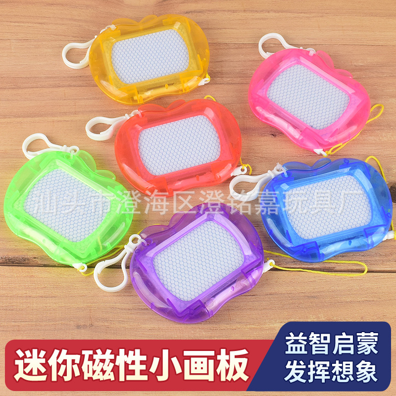 Children's toys educational mini black and white magnetic writing board sketchpad with mountaineering mini buckle small gift toys cross border