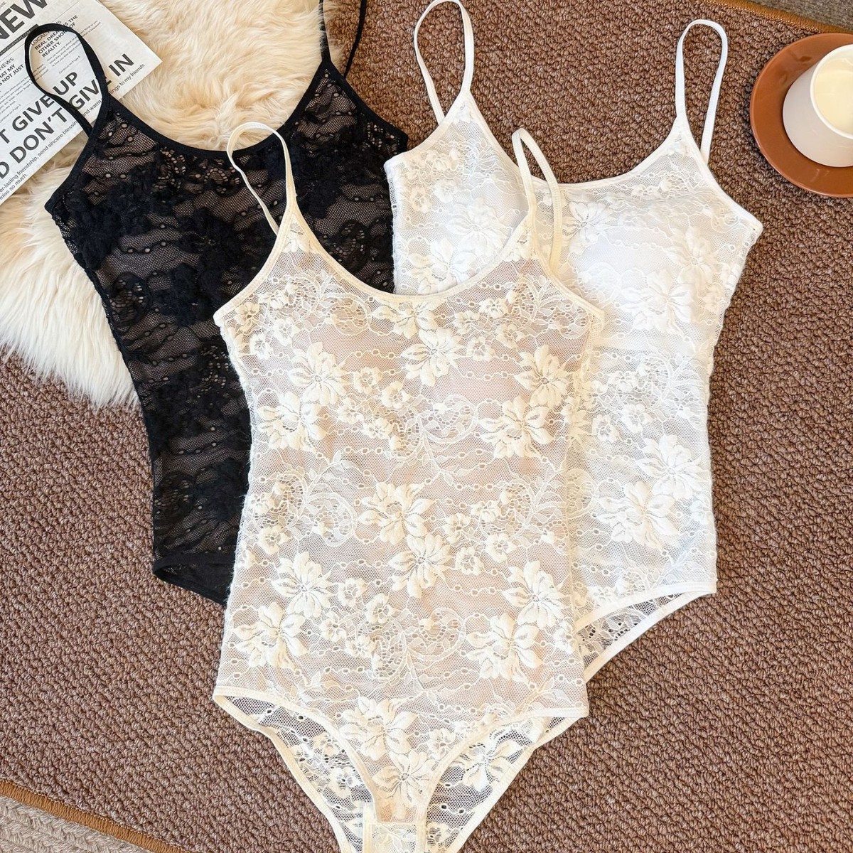 2256 Сексуальный стиль, женский комбинезон с кружевным дизайном, сексуальная открытая спина