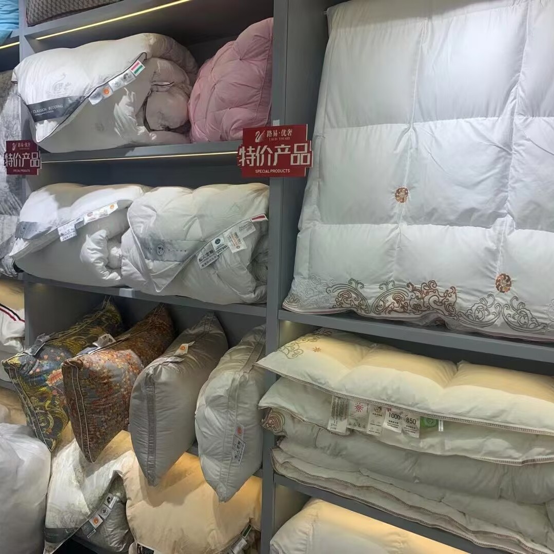 180-Count Cotton Duvet with 95% White Goose down Filling, Thickened for Warmth, Pure Cotton Quilt Core for Spring, Autumn, and Winter