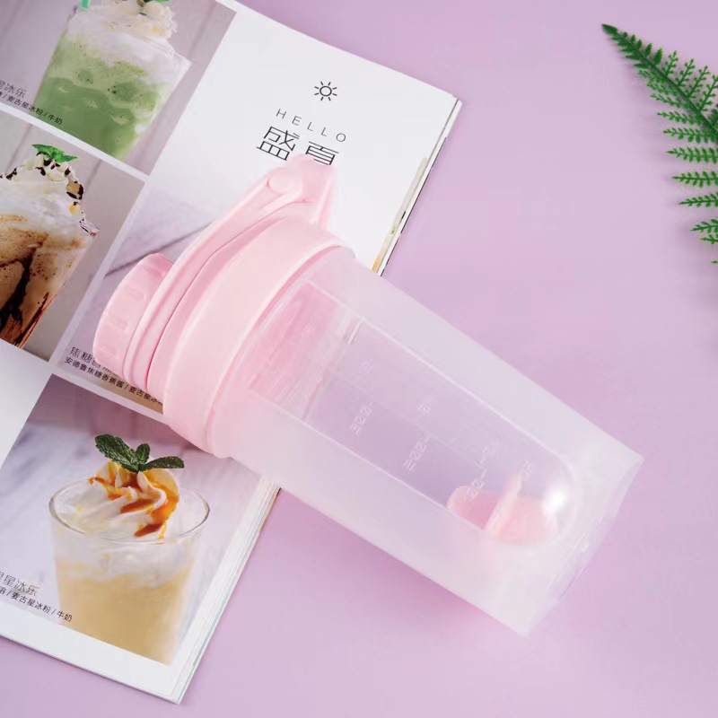 Big handle shake Cup Sports Cup outdoor milkshake cup 500 ml spot can be set with shake ball with sealing ring