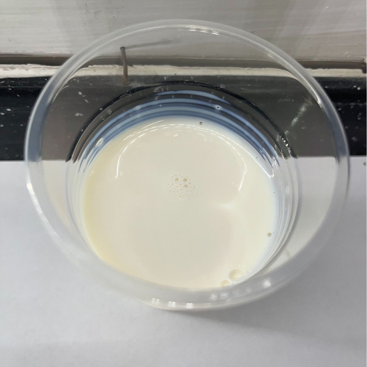 Эмульсия алкидной смолы на биологической основе, индекс на биологической основе 85%, без ЛОС, без АПЕО