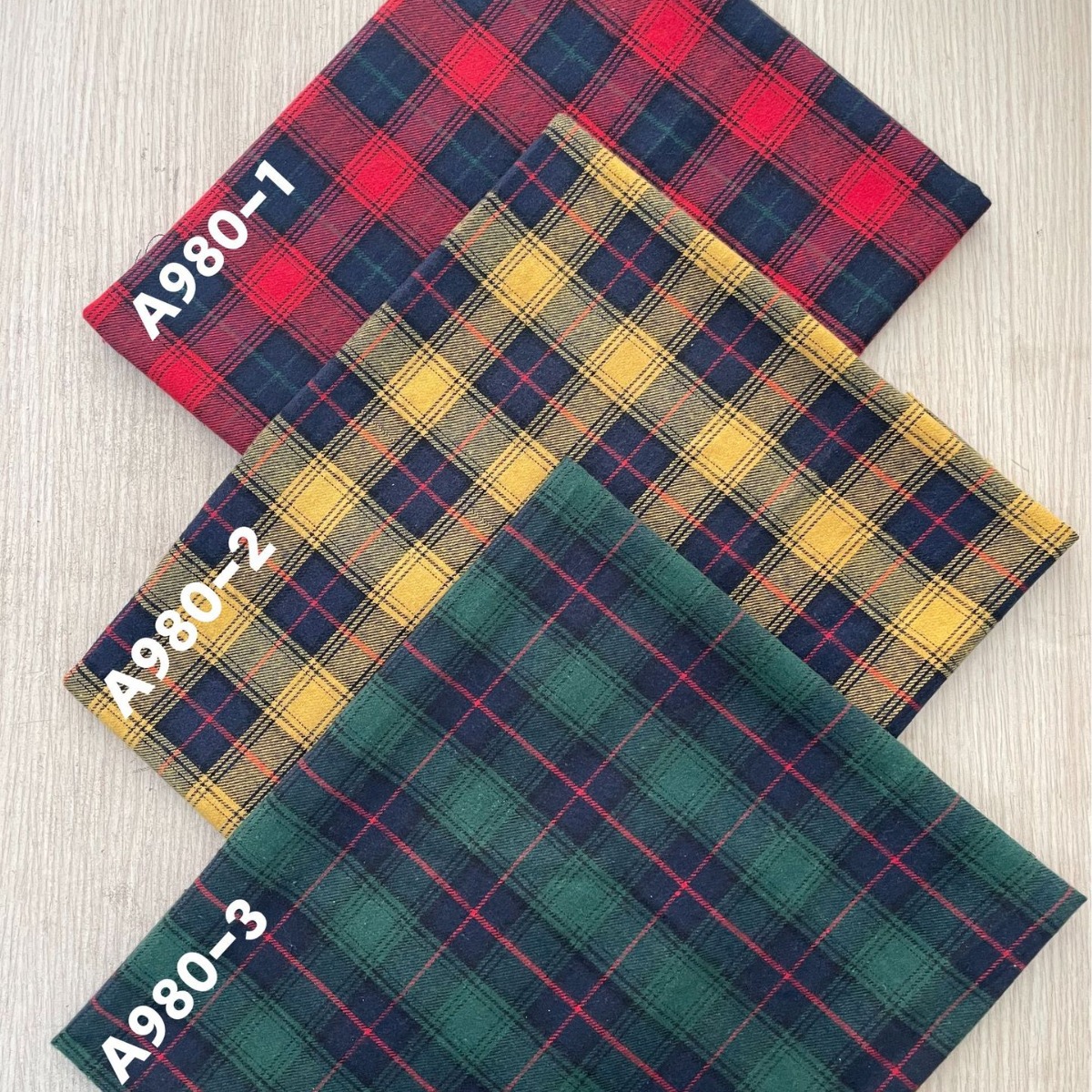 21 PCs polyester cotton yarn-dyed flannelette brunette plaid shirt fabric pants fabric