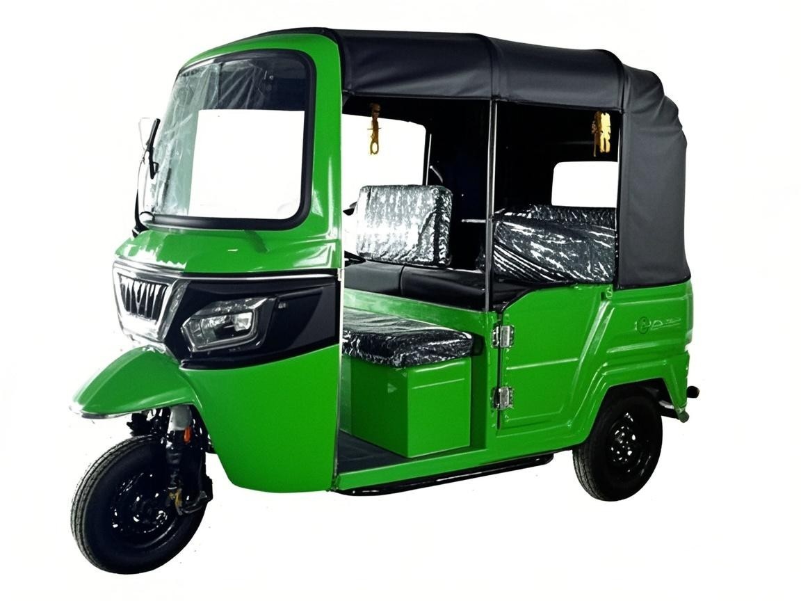 Passenger Tricycle for Export, Enclosed for Transportation, Sightseeing in Scenic Spots, Gasoline-Powered, Practical Sidecar Motorcycle