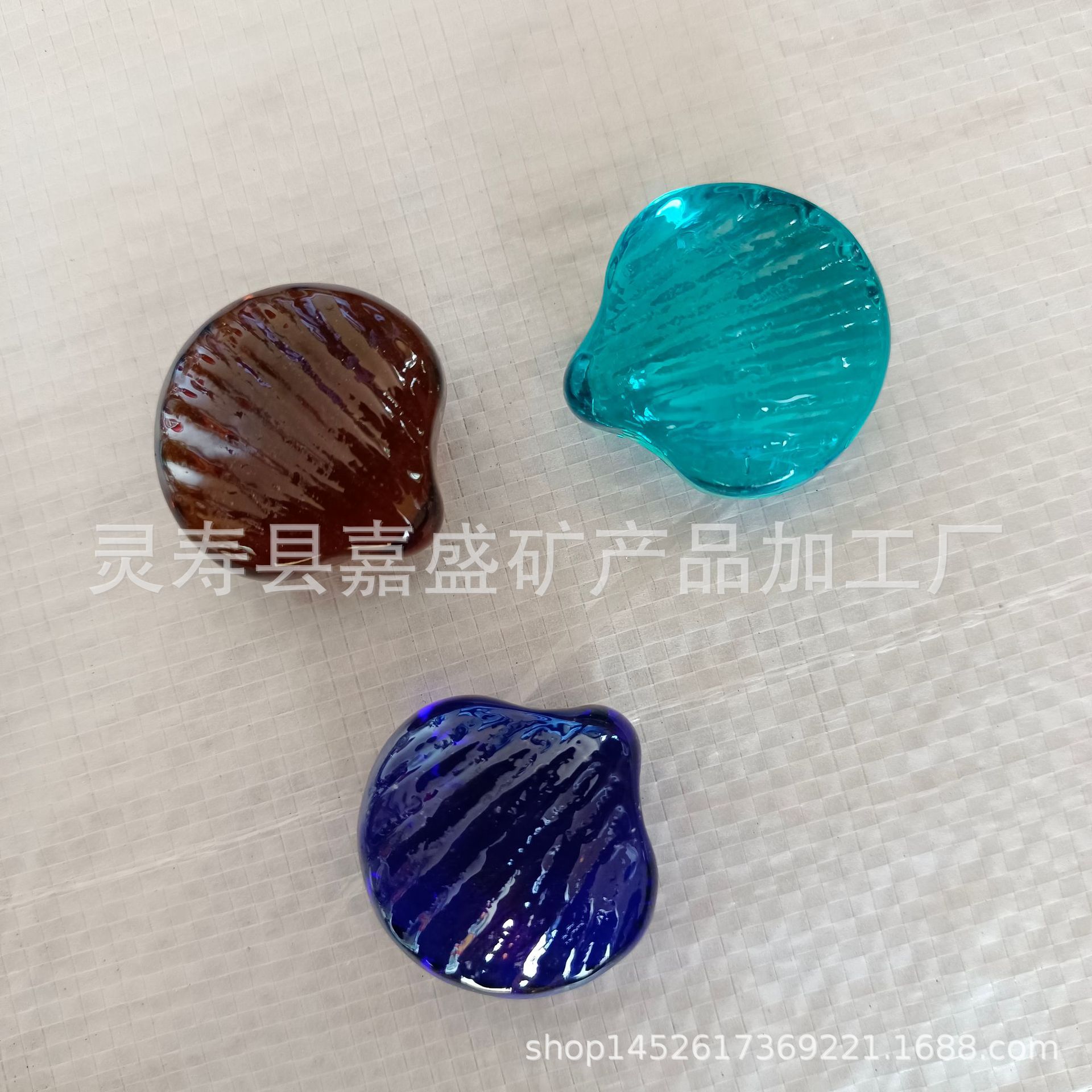 Supply of Various Special-Shaped Glass Beads, Archaeological Treasure-Digging Glass Cashew Stones, Fish Tank Aquarium Decorative Glass Flat Beads