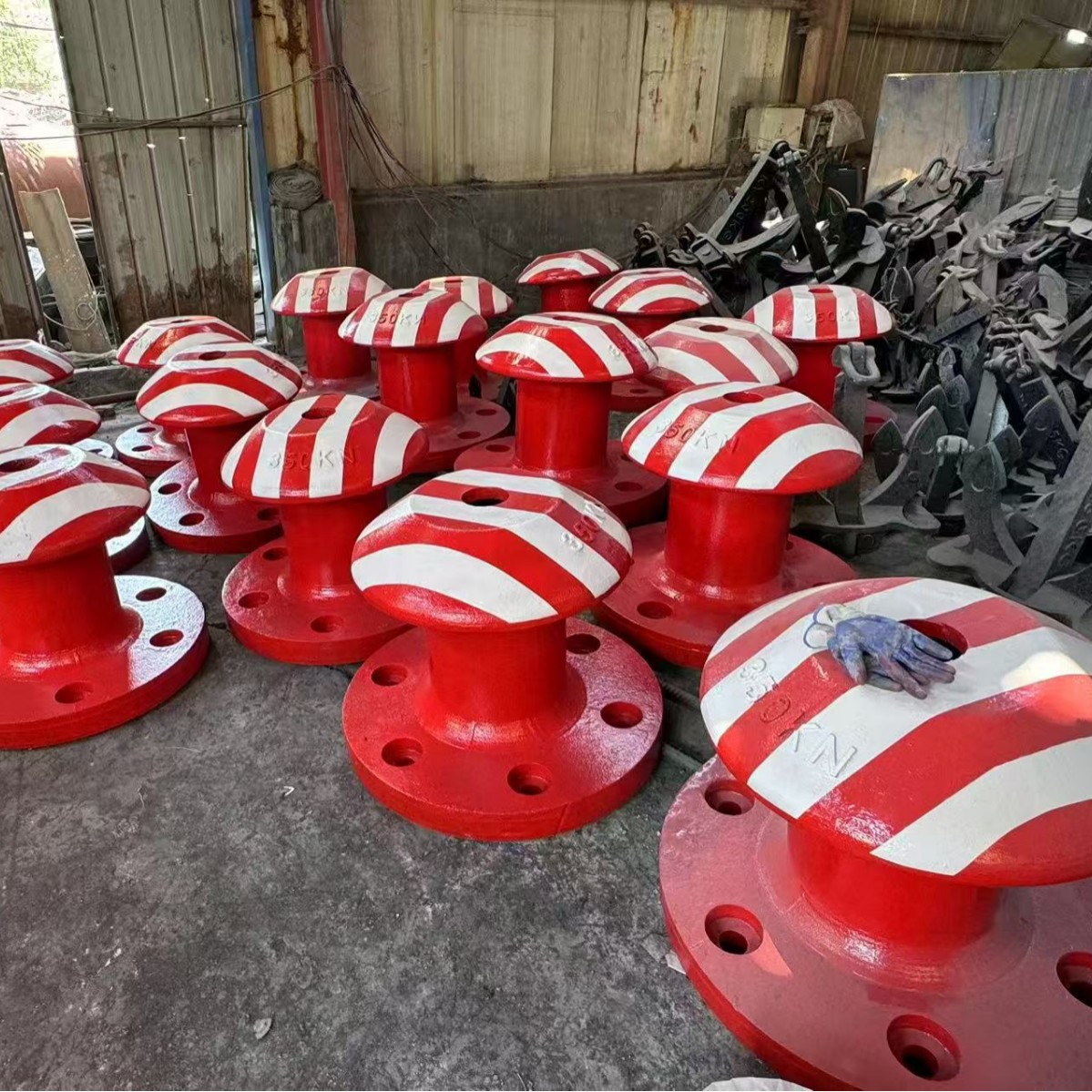 Manufacturer Supplies Round-Bottomed Boat Mooring Posts for Docks, Heavy-Duty Cast Iron Boat Mooring Piles, Double-Column Mushroom-Head Boat Mooring Posts