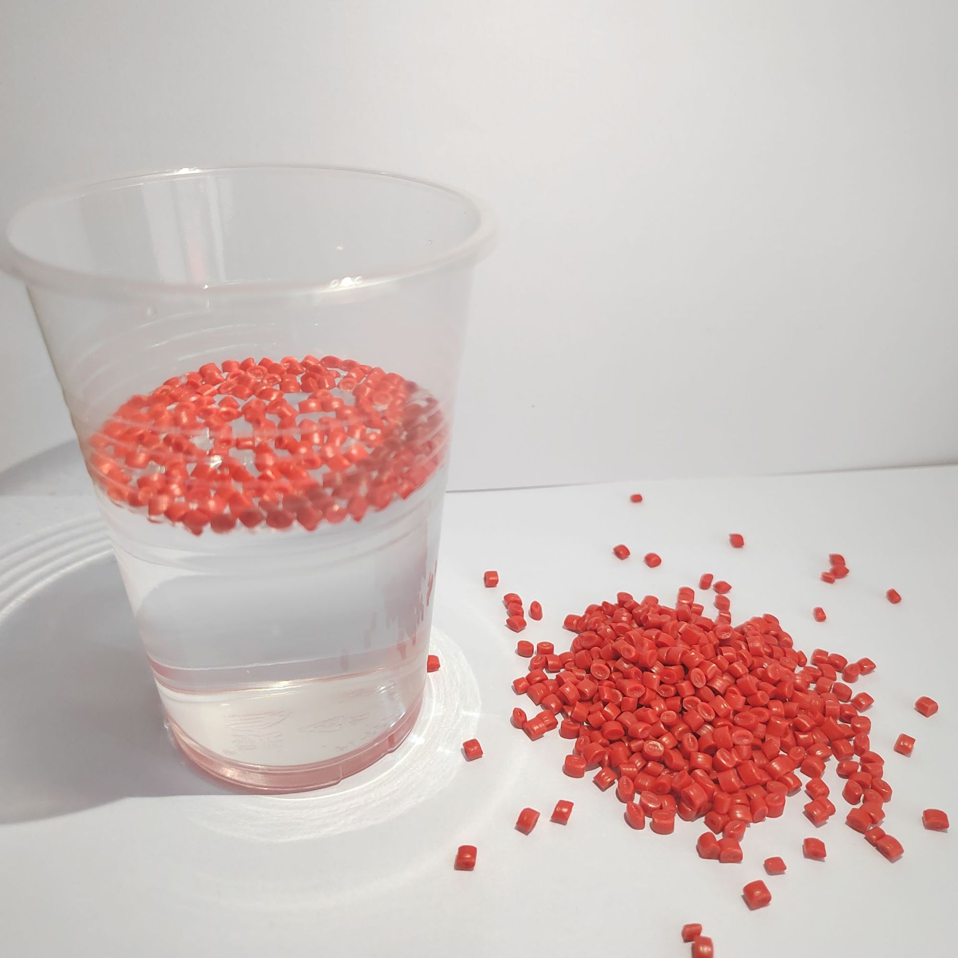 Professional PP red recycled material red PP particles PP red pumping full floating water pp cut pellets PP recycled