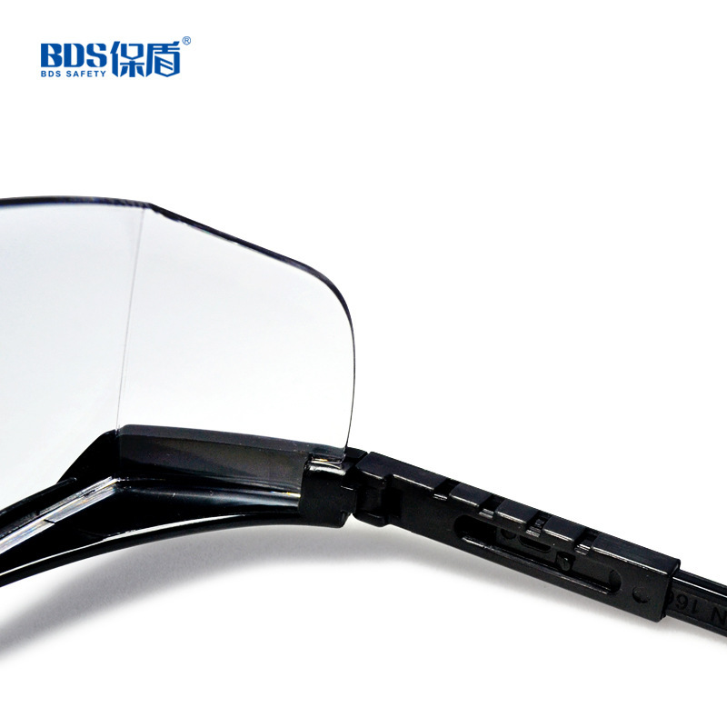 Shield manufacturers directly supply outdoor riding windproof goggles laboratory anti-splash anti-droplet multifunctional glasses men