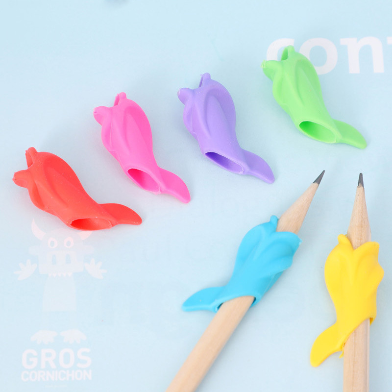 Wholesale Small Fish Pen Holder for Primary School Students to Practice Calligraphy and Writing Corrector Kindergarten Silicone Pencil Cover Children's Stationery