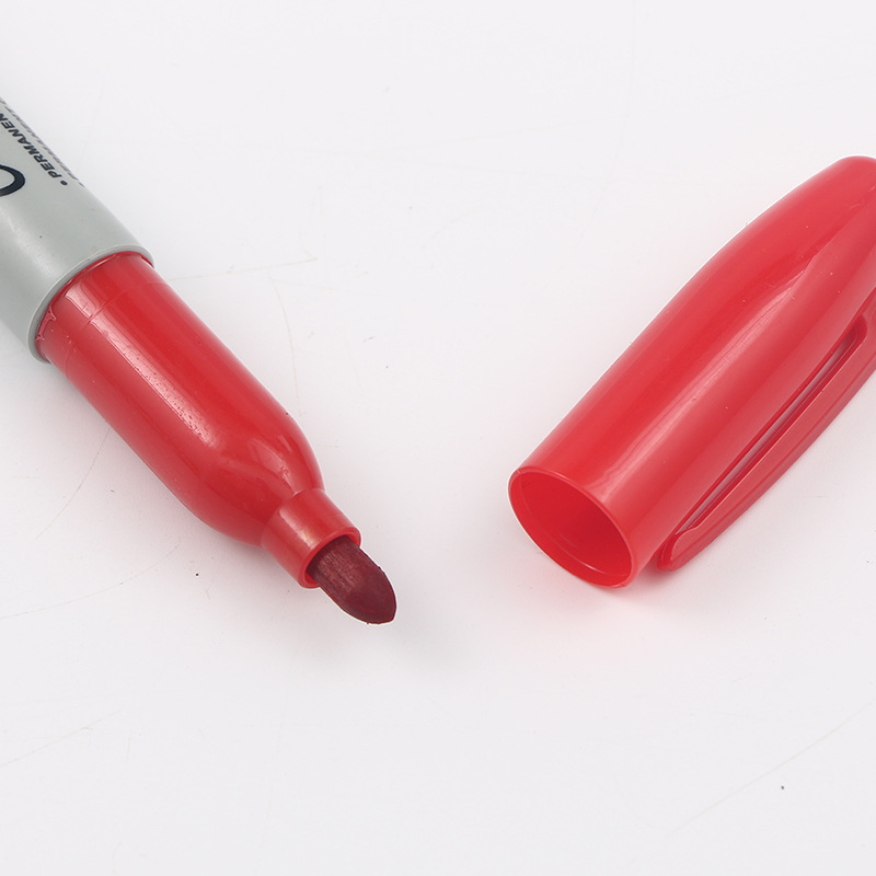 Factory wholesale twelve color oily marker pen color Gouxie Pen Waterproof scratch resistant oily marker pen