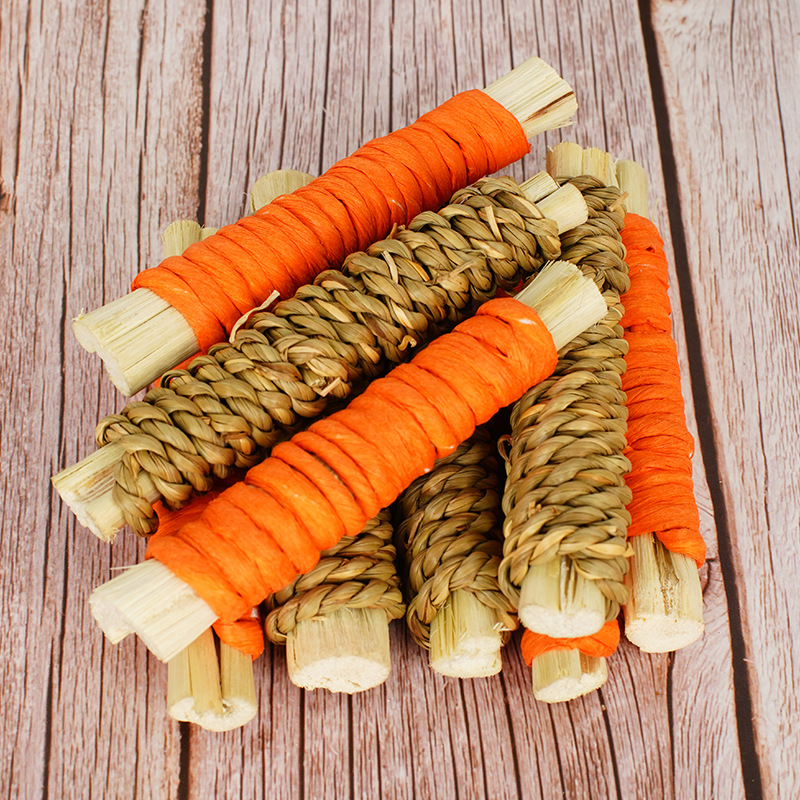 Factory wholesale pet straw sweet bamboo roll rabbit Chinchilla Dutch pig squirrel molars snack toy