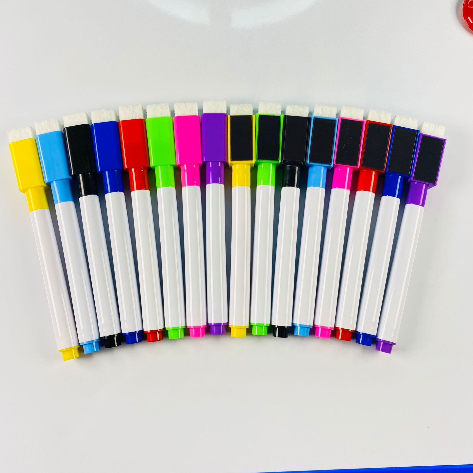 Creative Stationery with Magnetic Whiteboard Pens, Colored and Black Ink, Children's Doodle Erasable Pens, Water-Based Drawing Board Markers Wholesale