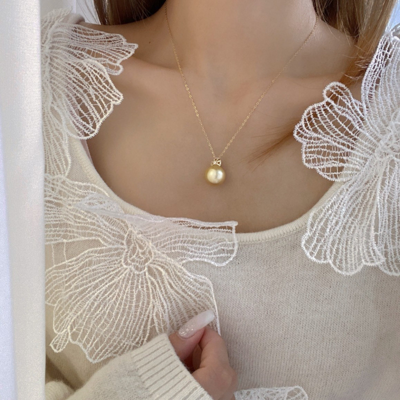 G18K Gold Clover Seawater Pearl Pendant Exquisite Accessible Luxury 12-13mm Seawater South Sea Gold Pearl