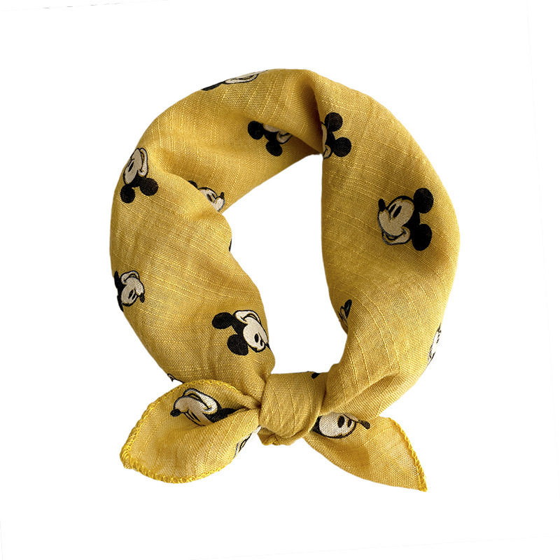 2024 Korean version of the new children's scarf cartoon triangle baby saliva towel baby cute scarf wholesale