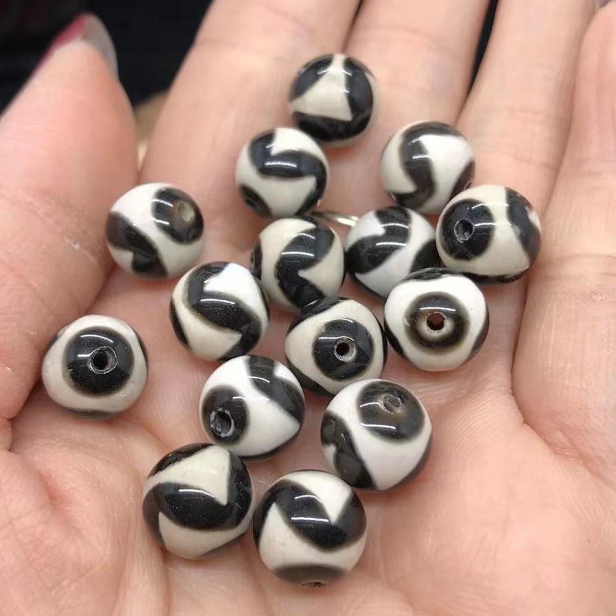 Оптовая продажа завода Тибет черно-белые яркие поверхности 10mm бусины свободные бусины
