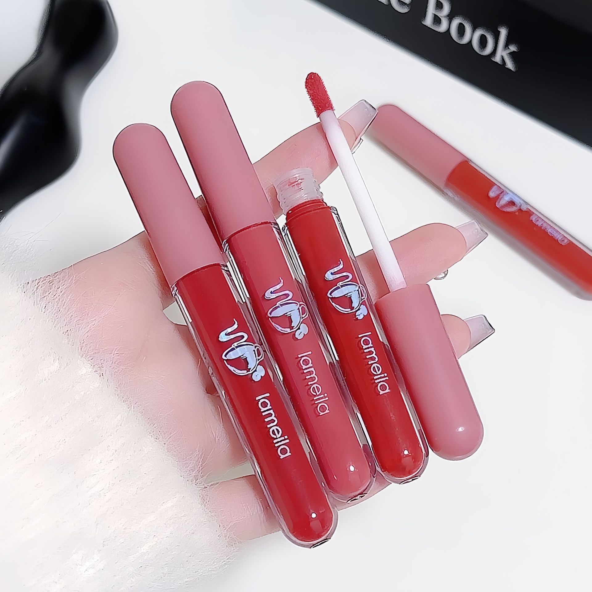 [Экспорт/Кросс-бодер Lameila только] шелковая глазурь для губ, увлажняющий блеск, жидкость для губ, увлажняющая 1041