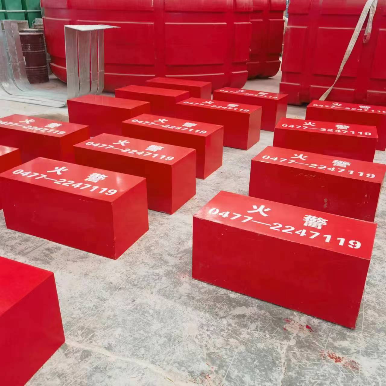 Fiberglass Fire Sand Box, Fire Equipment Box for Ships and Chemical Plants, Fire Extinguisher Box, Anti-Corrosion and Aging-Resistant Stainless Steel
