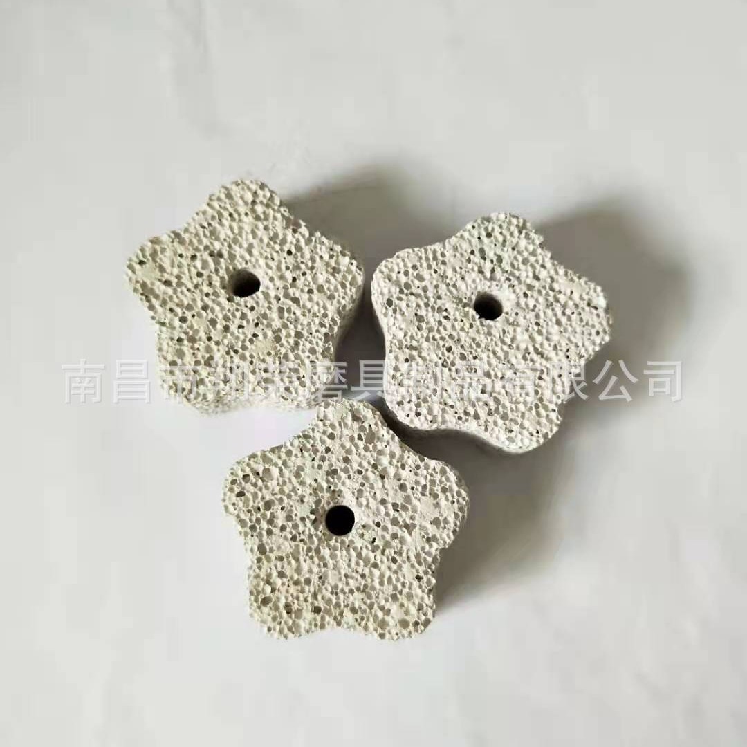 Source Factory Hamster Chewing Molar Stone Small Plum Blossom Pet Artificial Volcanic Rock Pumice Large Quantity Preferential