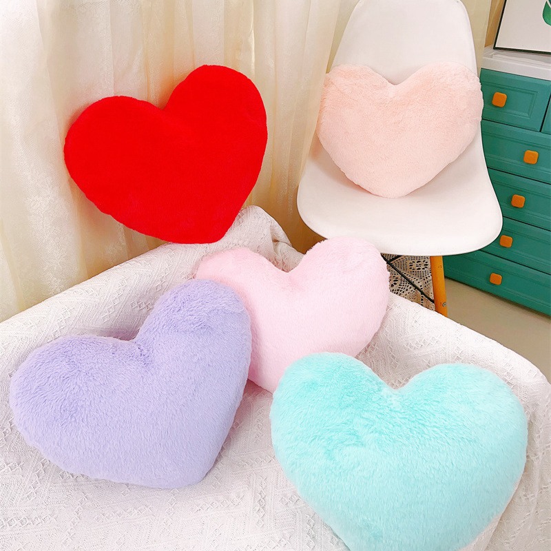 Factory wholesale imitation rabbit fur love pillow creative heart-shaped sofa cushion bedside decoration ornaments can be sent wholesale