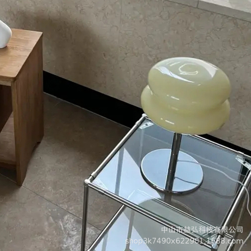 Factory Direct Sales Cross-Border Desktop Small Table Lamp Bedroom Decoration Table Lamp Bauhaus Post-Modern Simple Medieval Night Light