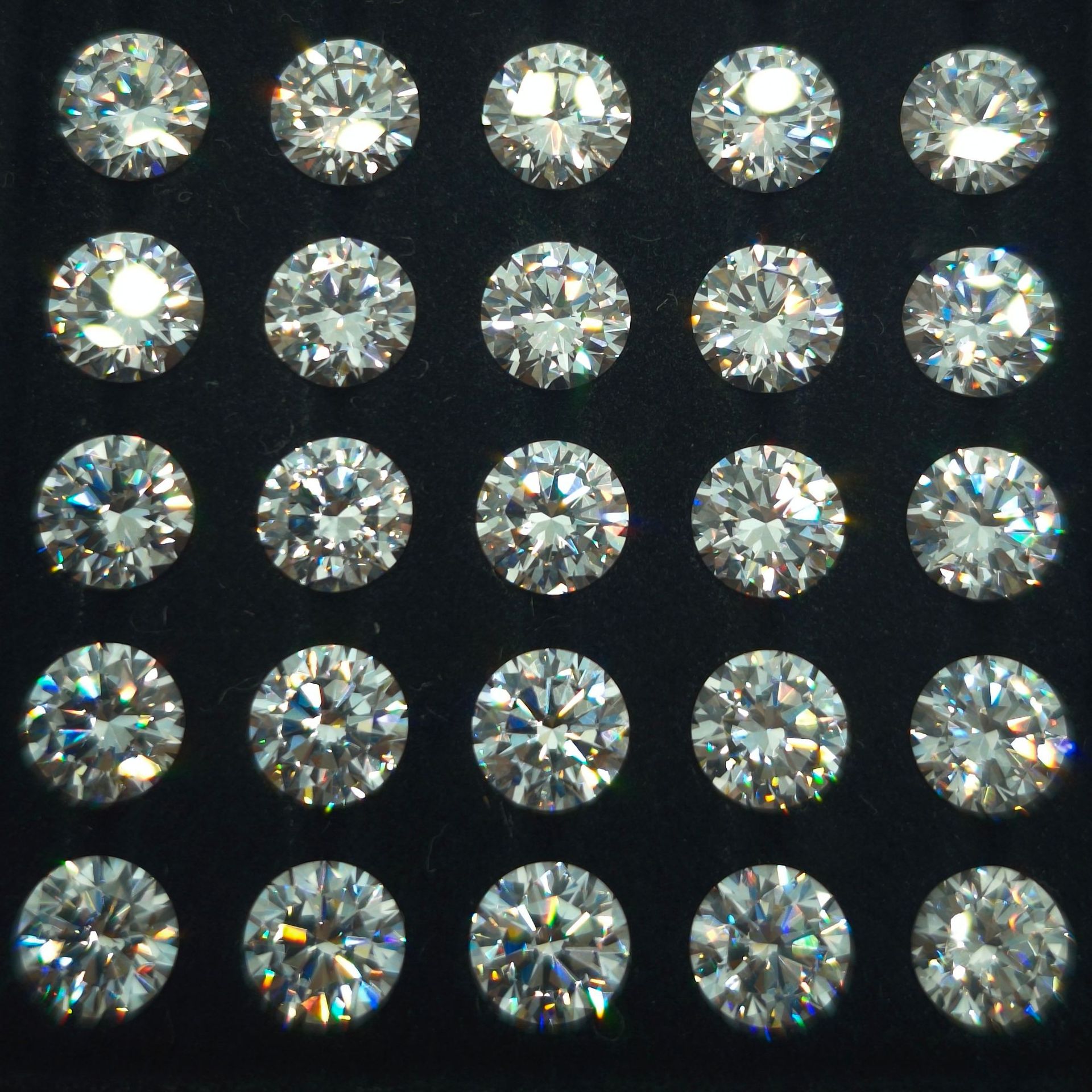 Round Eight Hearts and Eight Arrows 5Aspg Grade Cubic Zirconia Loose Stone