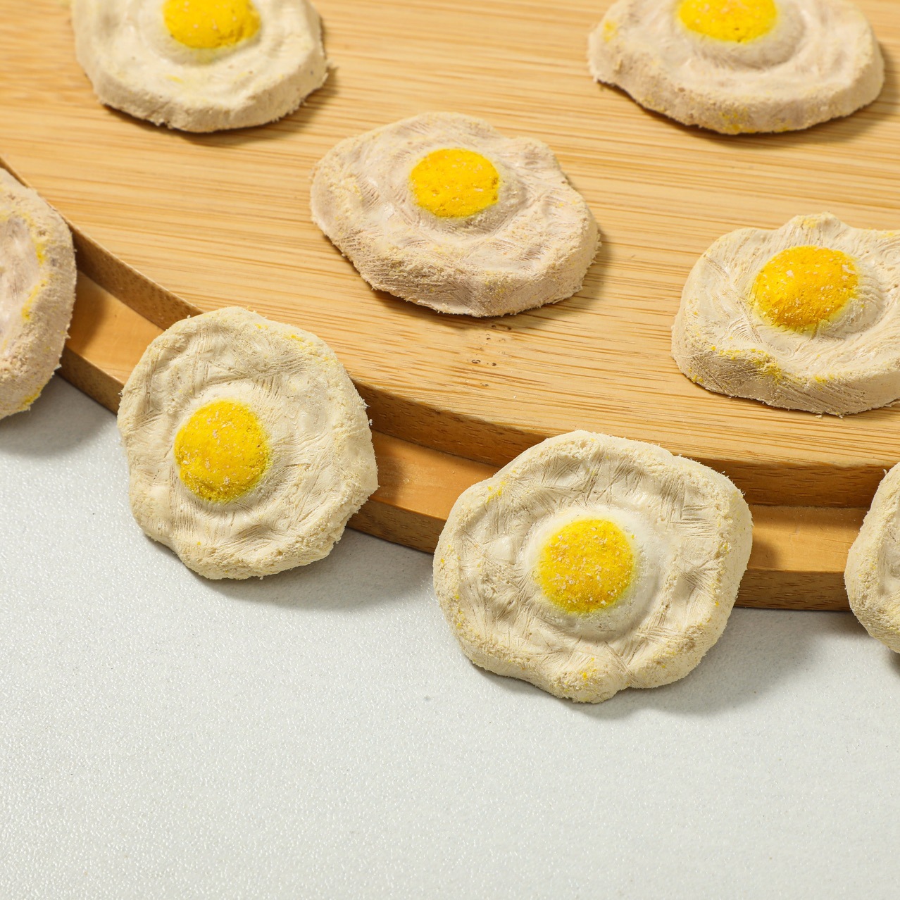 Freeze-Dried Poached Egg Pet Snacks, Freeze-Dried Pet Snacks for Cats and Dogs, Universal Hamsters, Golden Bears, Mixed Food, Meat and Teeth Grinding Wholesale