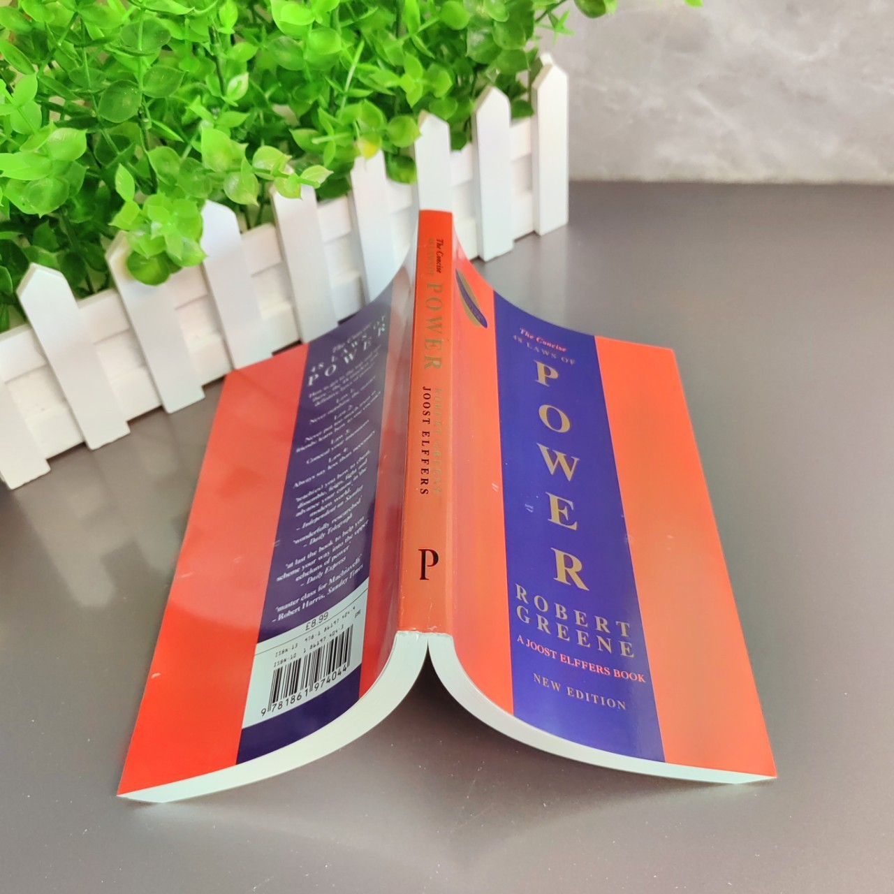 The Concise 48 Laws of Power English Version the Concise 48 Laws of Power Robert Greene