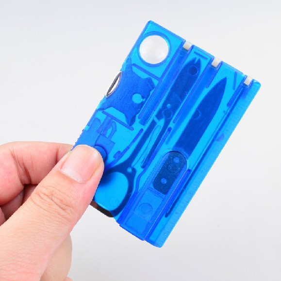 Outdoor camping multi-functional Swiss Army knife card combination multi-purpose survival tool beauty suit tool card with light