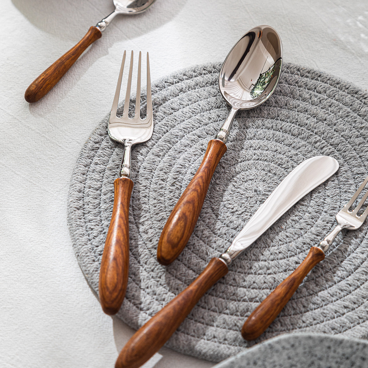 Yixin Wooden Handle Tableware Accessible Luxury Huanghuali 304 Stainless Steel Tableware Household Retro Knife, Fork and Spoon Tableware Set