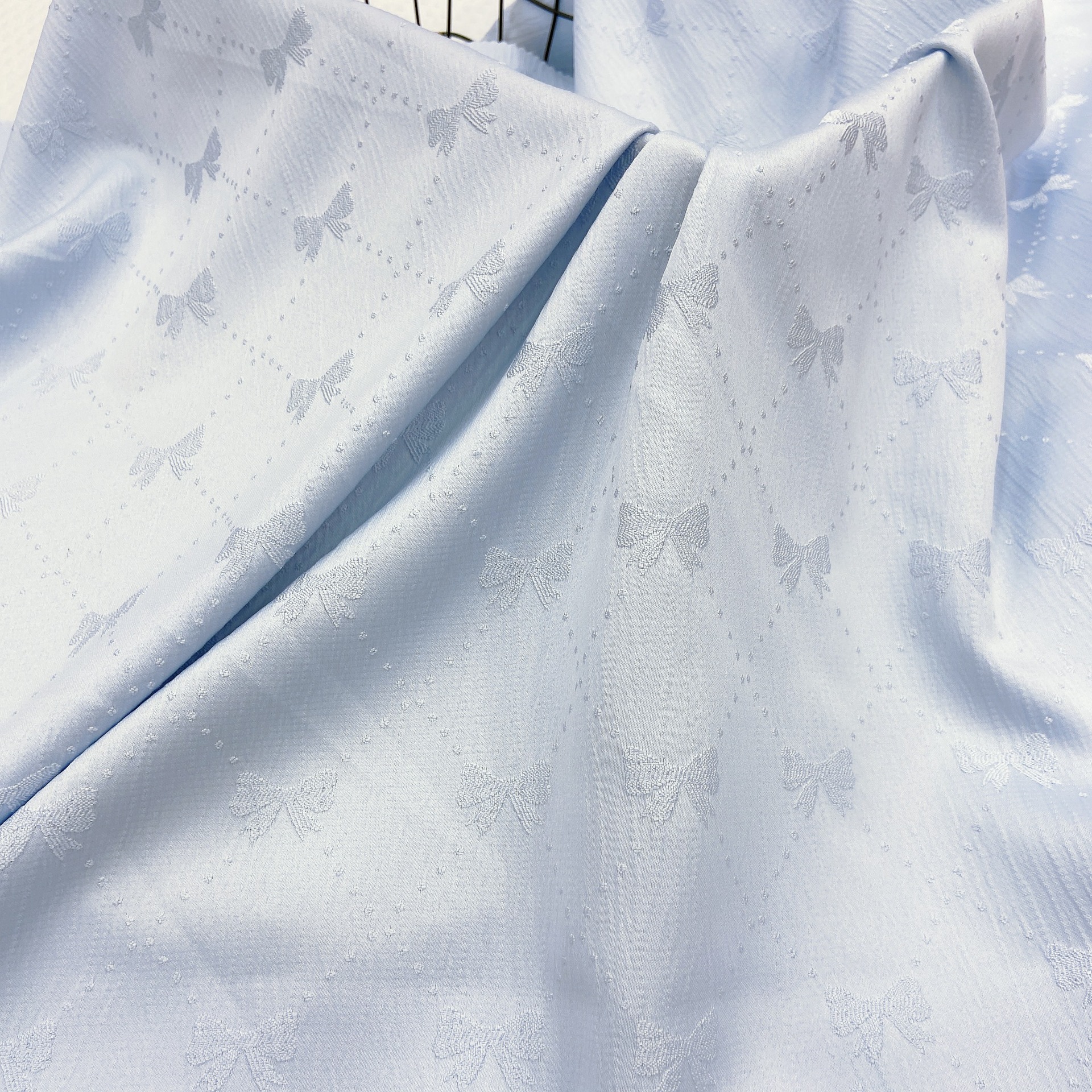 Жаккардовая ткань для женских платьев в национальном стиле