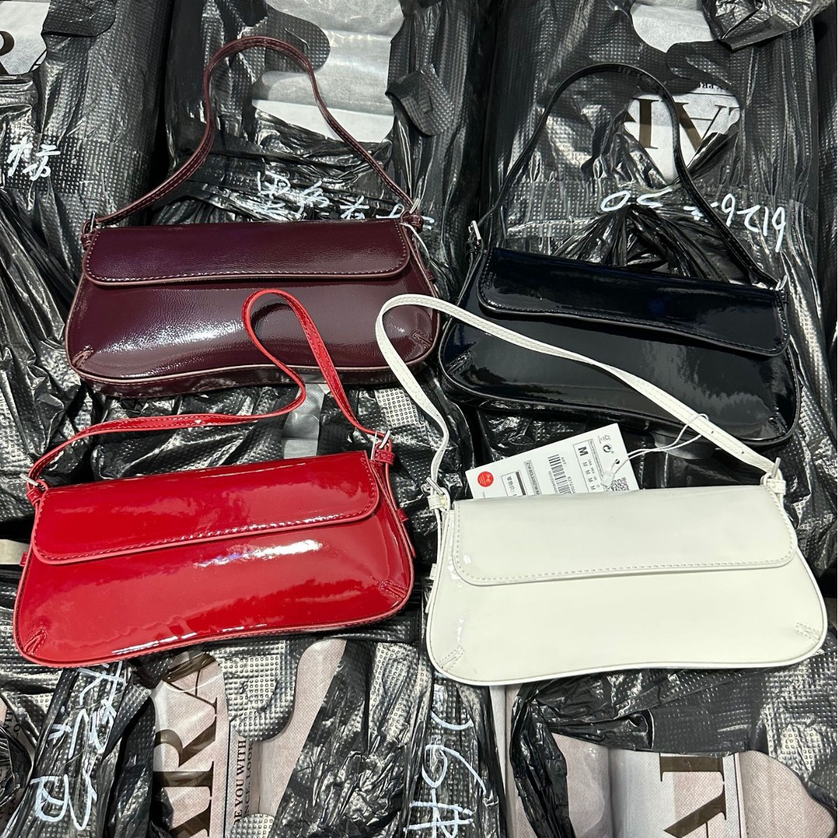 Zr Home Cross-Border Off-White Baguette Underarm Bag 2024 Autumn New Fashion Simple European and American Flap Retro Shoulder Bag