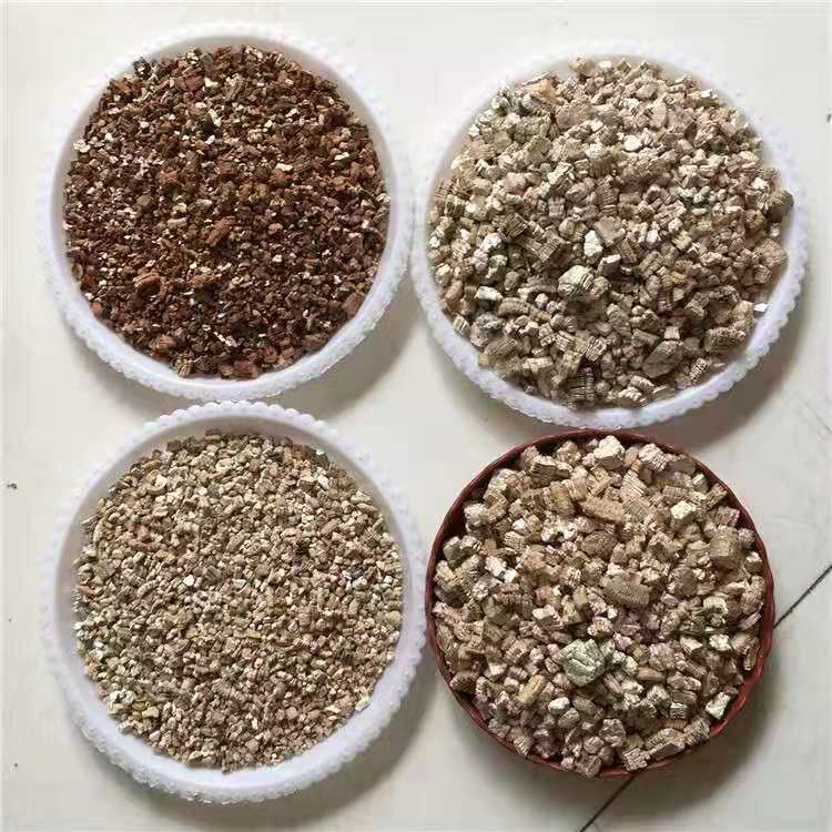 Manufacturer Wholesale Expanded Vermiculite Granules for Gardening Seedling Insulation Building Substrate Powder for Hatching Warm Babies
