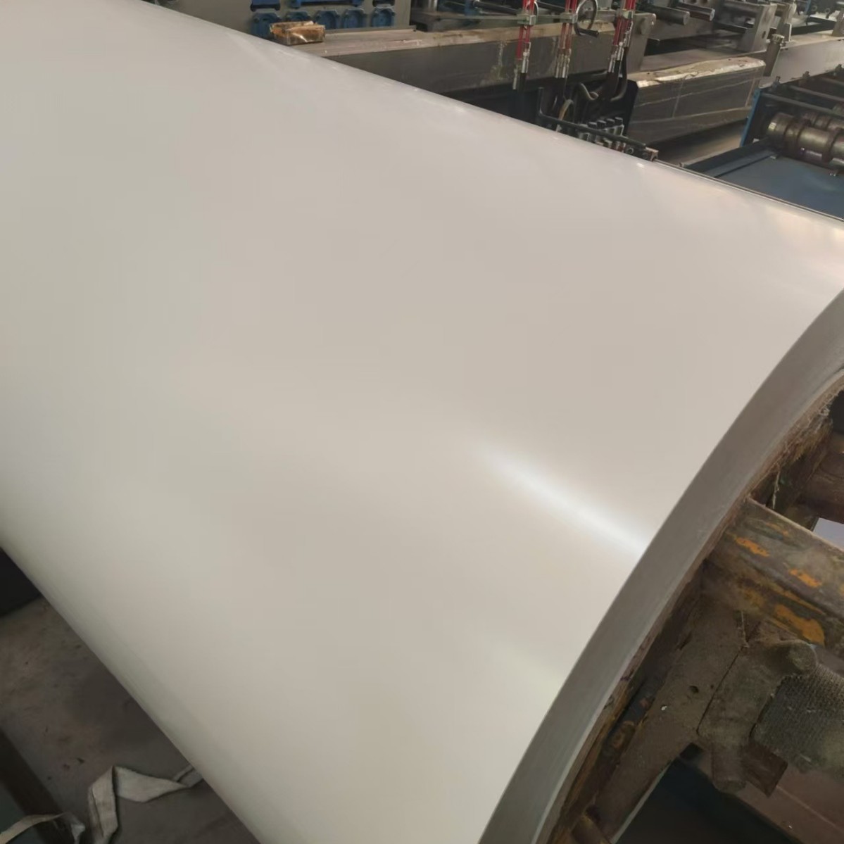 Direct Supply from Manufacturer of Color-Coated Sheets, Color Steel Tiles, Rainproof and Rustproof Galvanized Iron Sheet Fencing and Roofing Panels, Custom-Sized Paint Coating