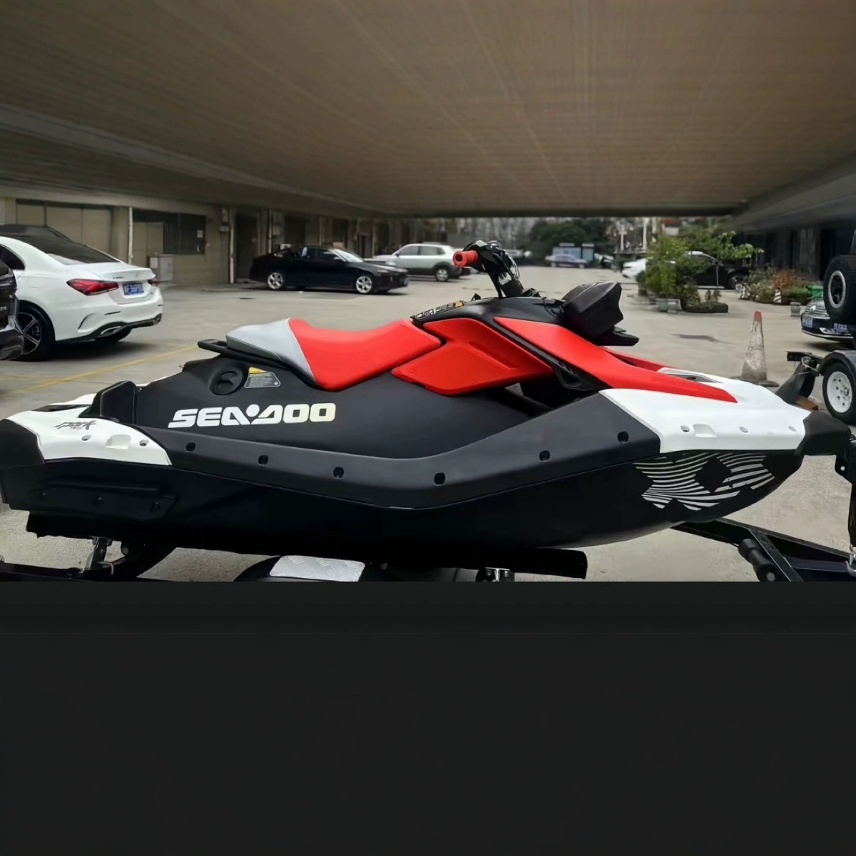 Arctic Sky Bombardier Brp 2024 Spark 90 Bright White Mint Green Marine High-Speed Motorboat