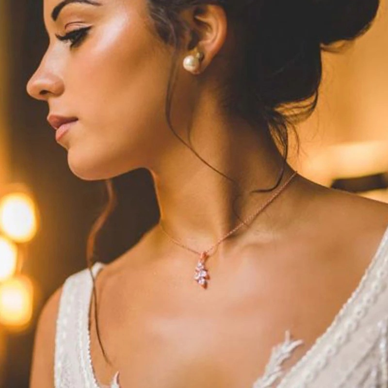 European and American Fashion New Sexy Back Chain Body Chain bridal Jewelry Light Luxury Simple Leaf Necklace bridal