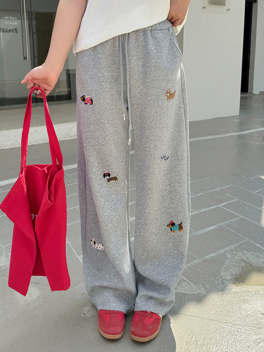 Plus Size Women's Clothing 100kg Pants Women's 2025 Summer New Scimitar Pants Cartoon Embroidered Casual Pants 8803