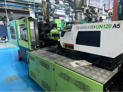 Taizhou Factory Transfer Yizumi Used Injection Molding Machine 120-160-260 Servo Injection Molding Machine a Batch of