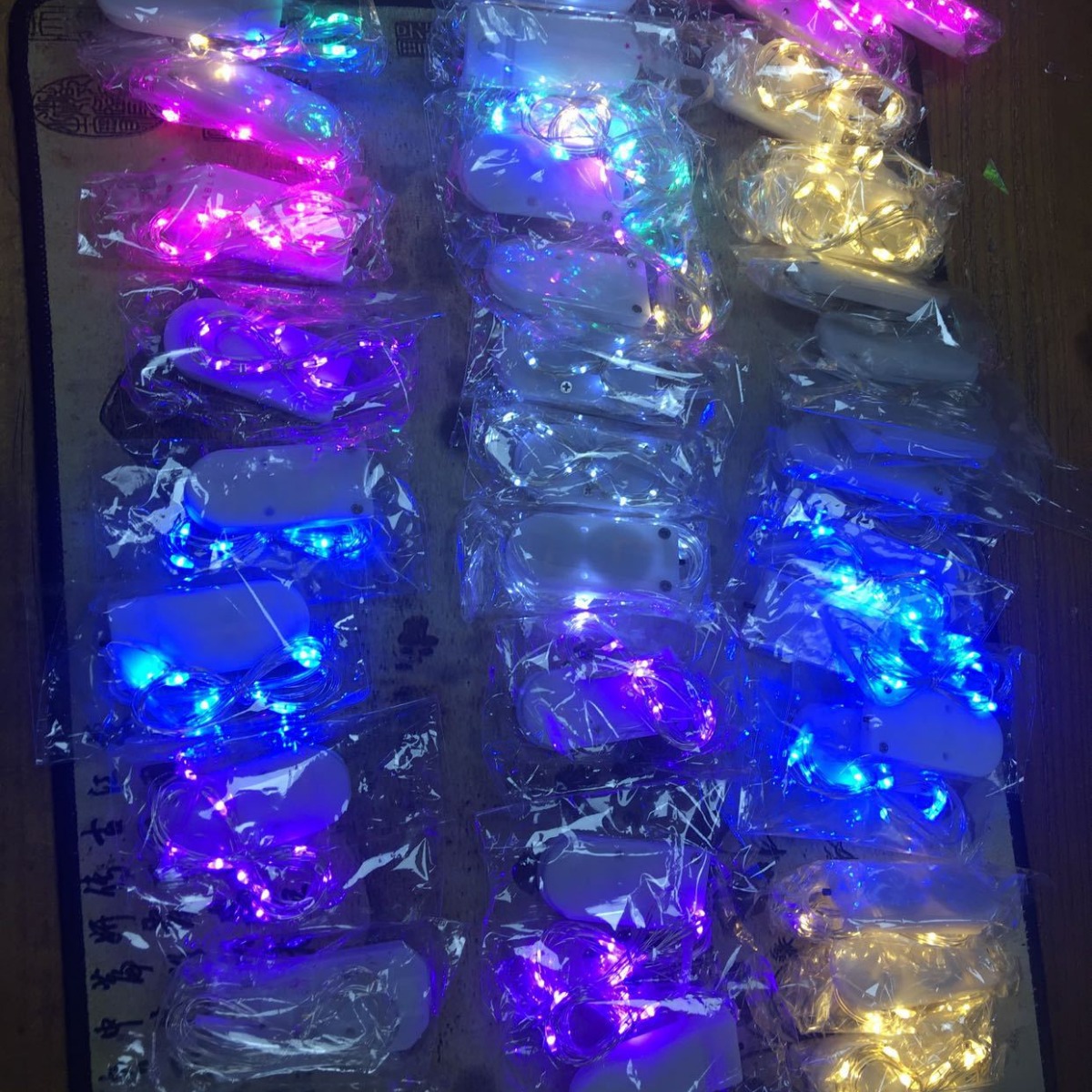 LED cake decoration gift box Bouquet decoration Christmas warm light May Day copper wire lamp string 2032 battery box