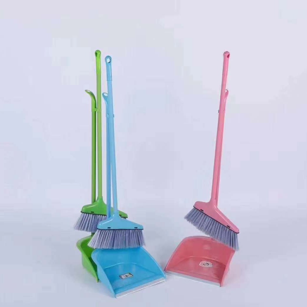 Wholesale plastic broom dustpan combination suit household sweeping soft fur butterfly small bag shell hard fur broom set broom