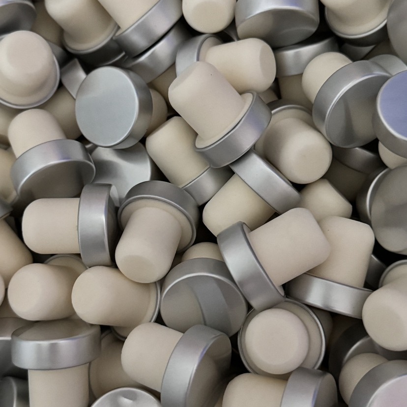 Factory wholesale red wine stopper T-shaped polymer stopper beech cap sealed foreign wine bottle stopper oak vacuum food grade stopper