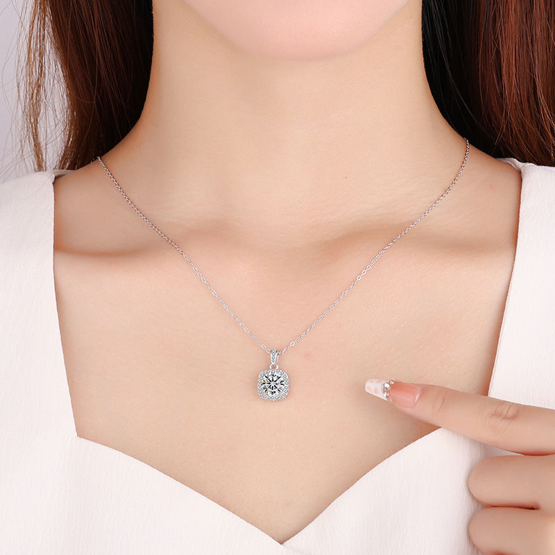Cross-border Hot S925 Silver Mosan Diamond 1 karat Square Bag Women's Necklace Pendant Clavicle Chain Shake Tone Live Same