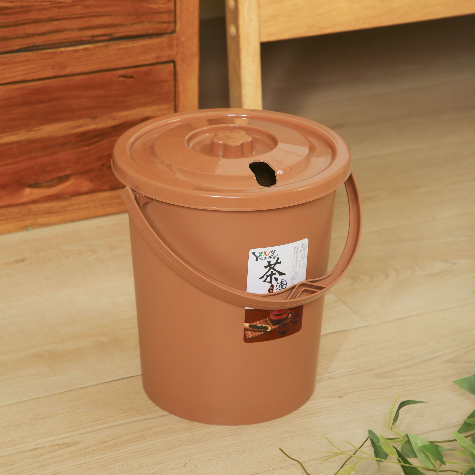 Tea residue bucket round plastic tea bucket with lid tea trash can waste water bucket drainage bucket tea residue separation filter bucket