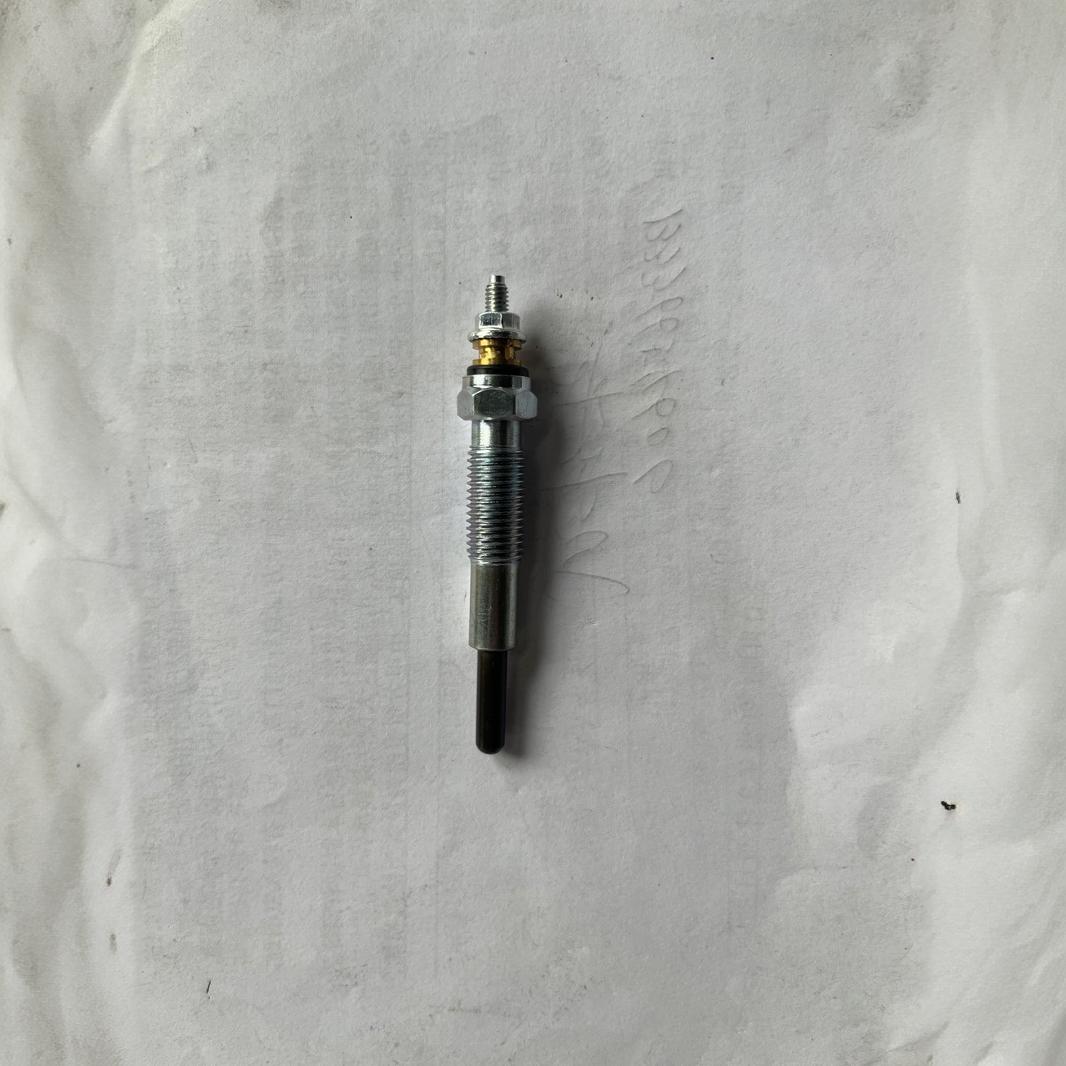 Свеча накала Cummins A2300 4900224 Nissan 1.5 оригинальная