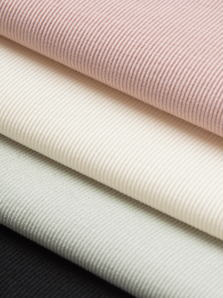 Slim Show Large Size Women's Clothing Simple All-match Casual Age-reducing V-neck Slim Look All-match T-shirt 2024 Spring New Style