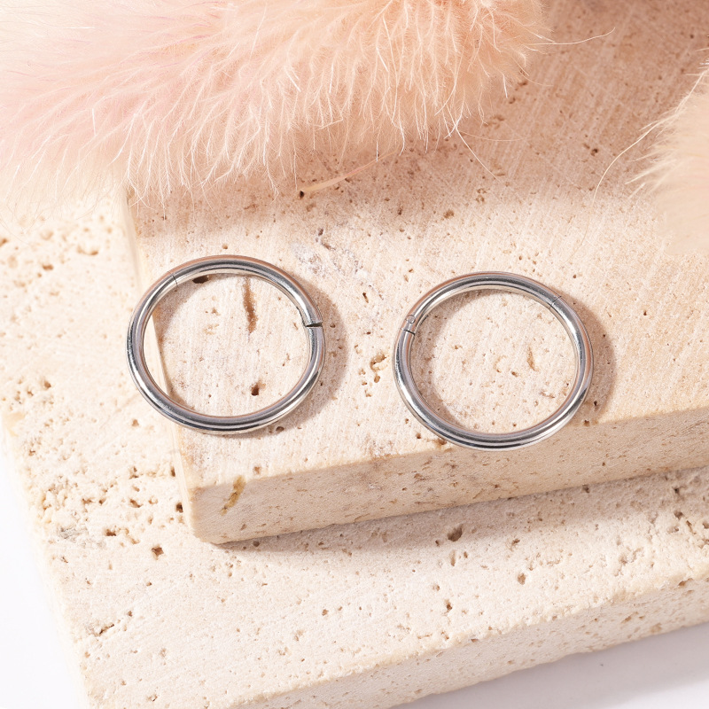 European and American stainless steel interface ring nose ring ring 316L electroplating stitching puncture jewelry universal ring factory direct sales