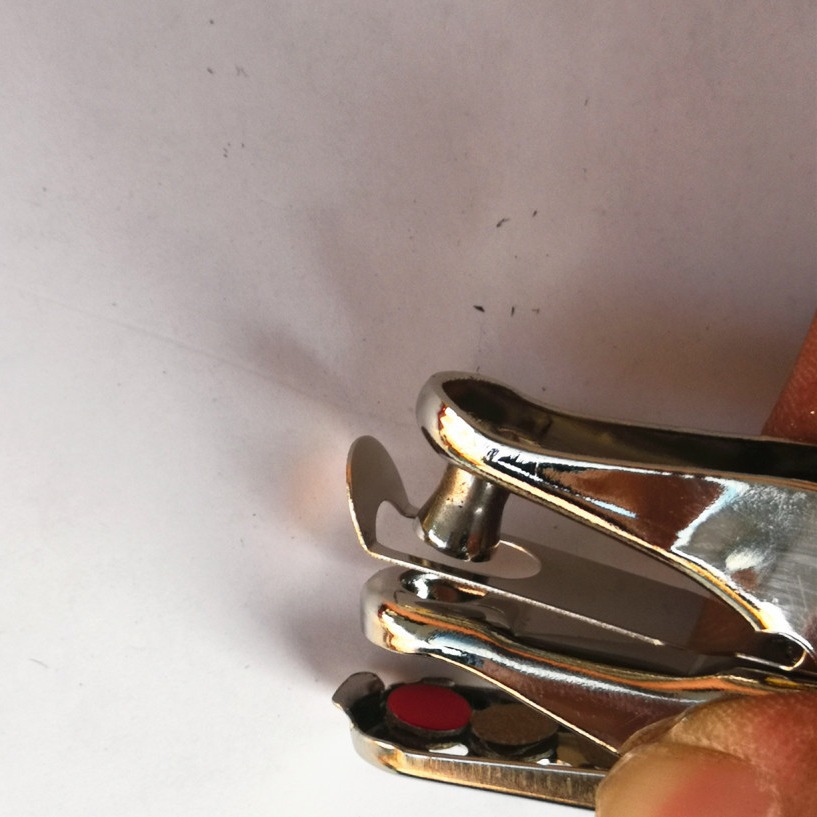 All metal hand pliers punching machine 8*13cm hole punch hand holding single hole punch stationery punching machine