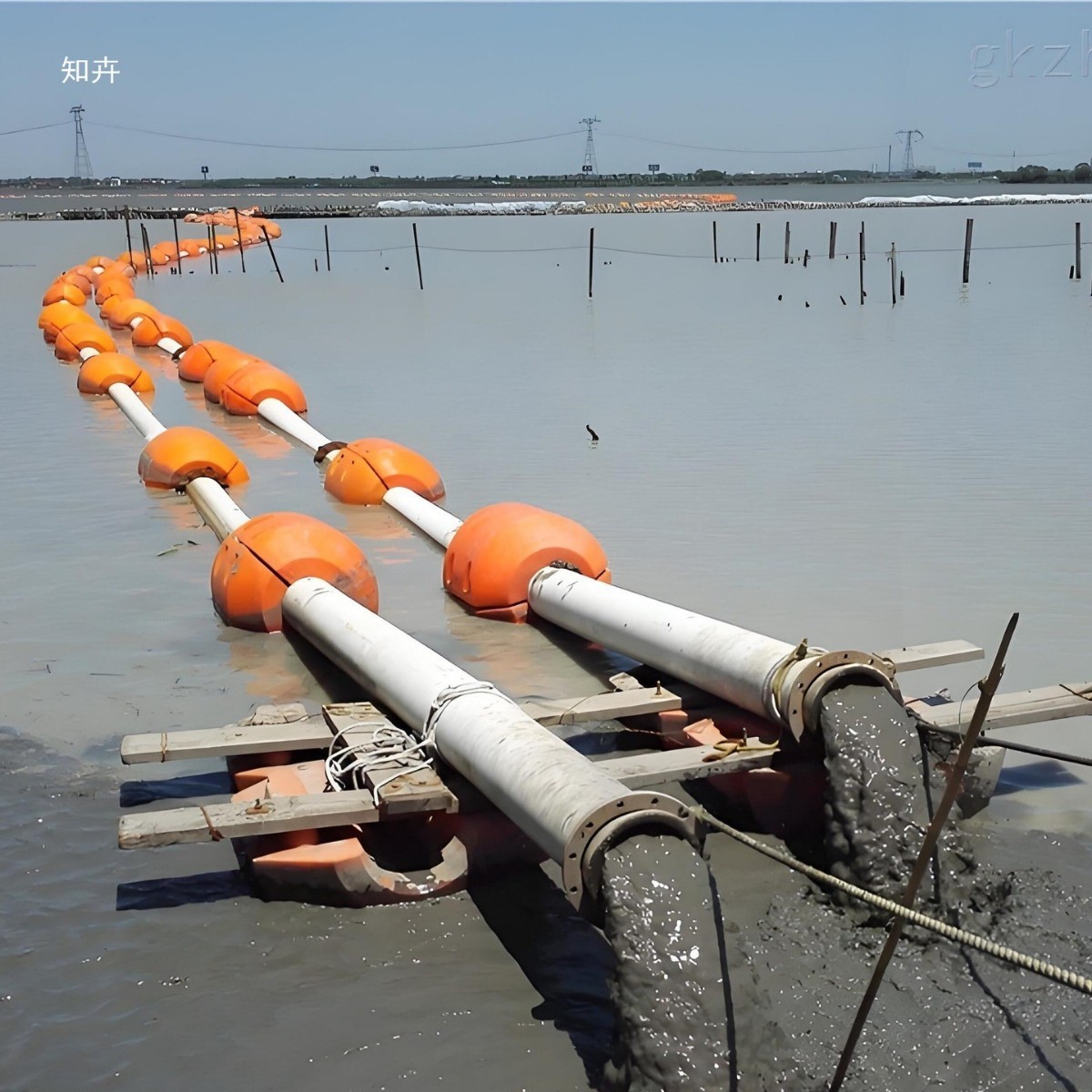 Pipeline Pontoon Sewage Pumping Sand Dredging River Dredging Farm Clamp-On Pipeline Pontoon Plastic Buoy Manufacturer