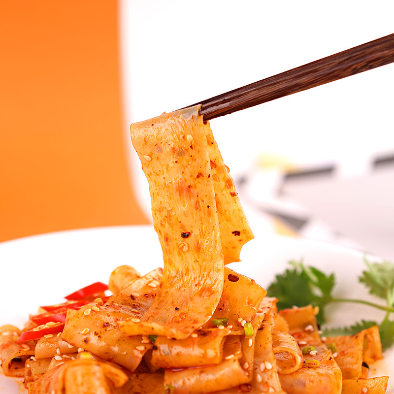 Akuan red oil noodle 110g * 1 bag of mashed potato noodles mixed with rice instant noodles cold noodles wide noodles instant food