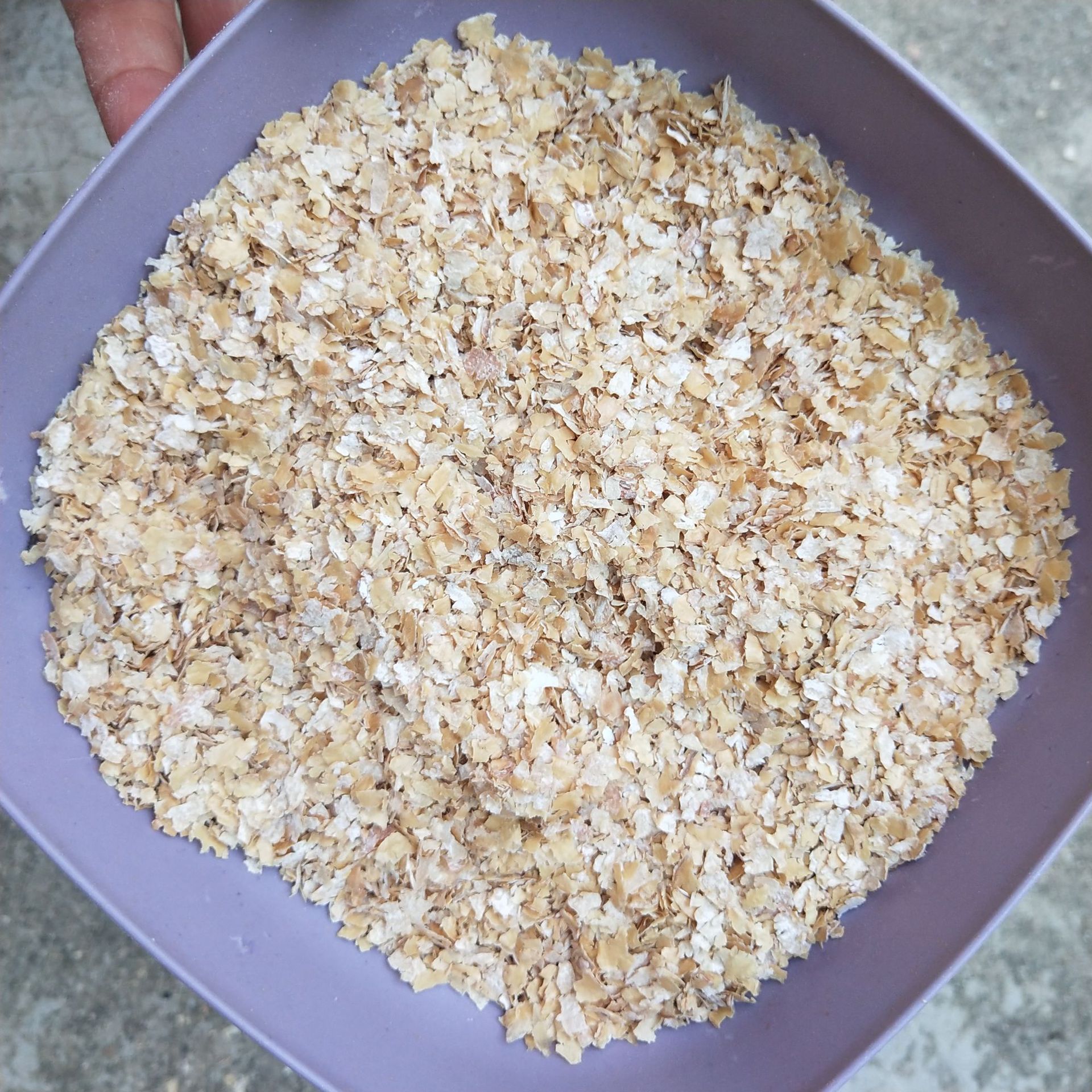 Large Stock of Barley Bran in Various Specifications, Mealworms, Fish Bait, Barley Bran Feed Raw Materials for Farms