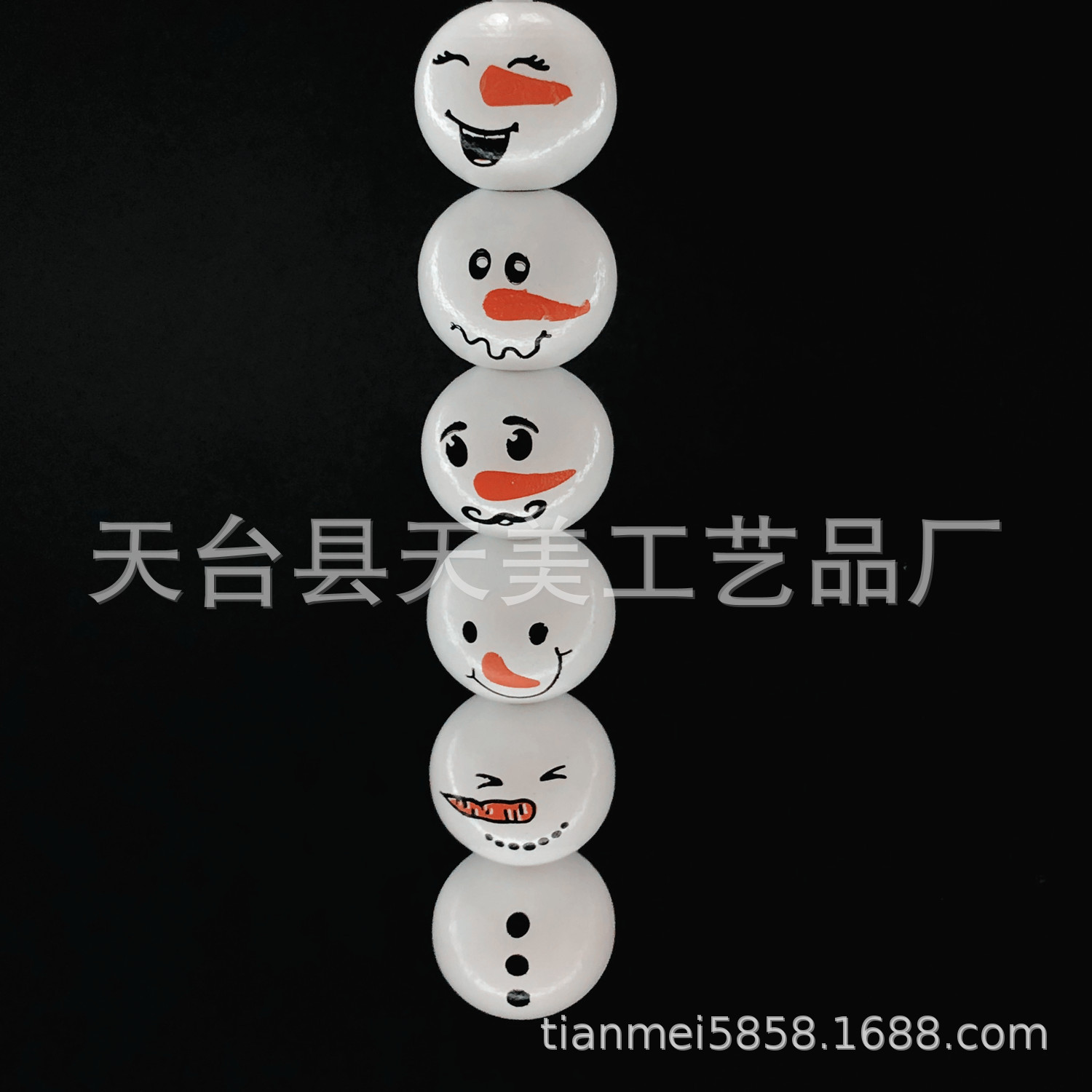 Amazon Hot Selling Handmade DIY Christmas White Snowman Smiley Doll Head Wooden Beads Holiday Educational Beads