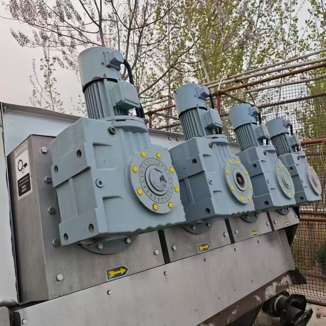 Kangtai 404 Screw-Type Sludge Dehydrator, 19-Year-Old Machine, the Price Does Not Match the Actual Product